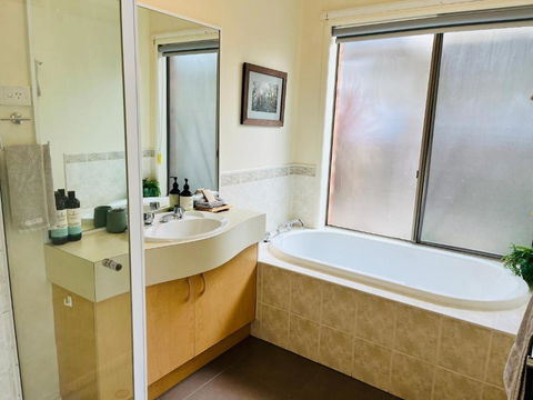 Marengo Beach Studios- Pet Friendly - Darwin Holiday 3
