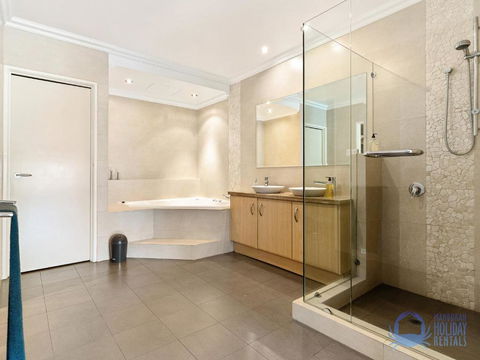 Marina Lifestyle In Mandurah - Darwin Holiday 3