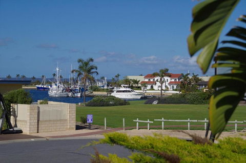 Marina Park View - Darwin Holiday 3