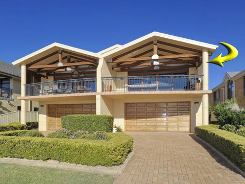 Marine Dr 2 70 Fingal Bay - Darwin Holiday 2