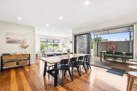 Marlins Cove Coastal Townhouse Ocean Grove - Darwin Holiday 0