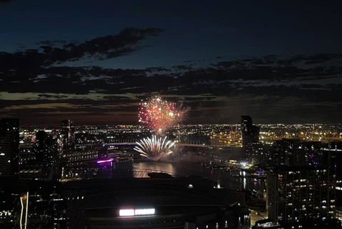 Marvellous 2-Bed High-Rise: Amazing Views, Free Parking - Darwin Holiday 3