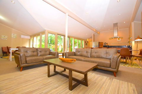 Mary Villa - Darwin Holiday 1