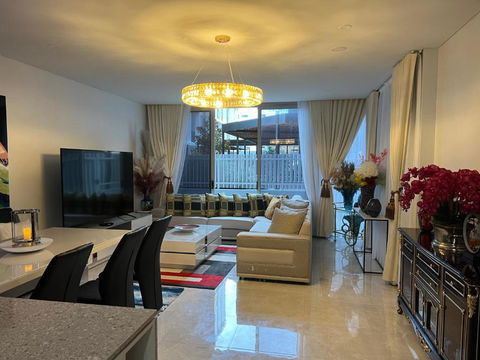 Mascot Accommodation - Darwin Holiday 3