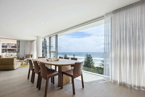 Matisse By Khove - Darwin Holiday 2