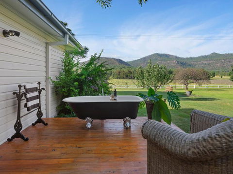 Meerea Country Estate Adjoining Wollombi National Park - Darwin Holiday 2