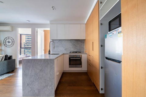 Mega Style Apartments Light House - Darwin Holiday 2