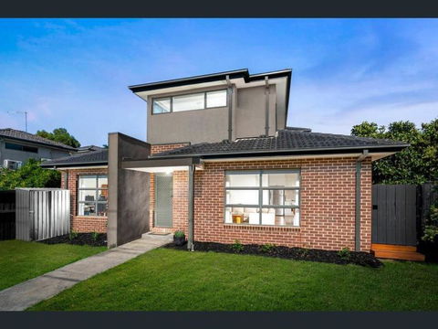 Melbourne Home Close To Airport & Train Station - Darwin Holiday 2
