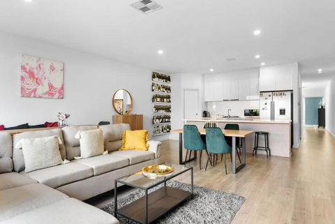 Mellow&Modernized Townhouse-3Beds-Quiet-Anzac Hwy - Darwin Holiday 0