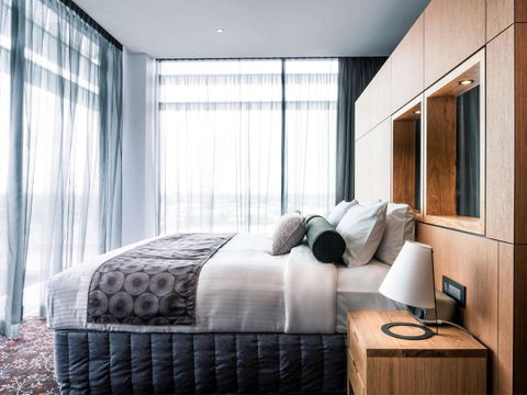Mercure Sydney Liverpool - Darwin Holiday 0