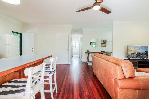 Merindah - Modern, Pet-Friendly Home In Central Agnes Water - Darwin Holiday 3