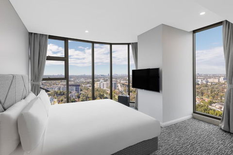 Meriton Suites George Street, Parramatta - Darwin Holiday 3