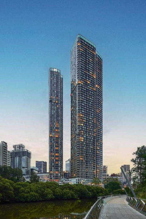 Meriton Suites George Street, Parramatta - Darwin Holiday 1