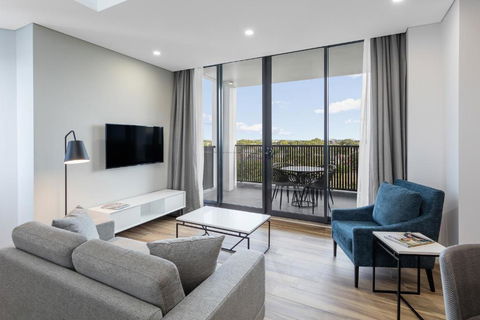 Meriton Suites Coward Street, Mascot - Darwin Holiday 0