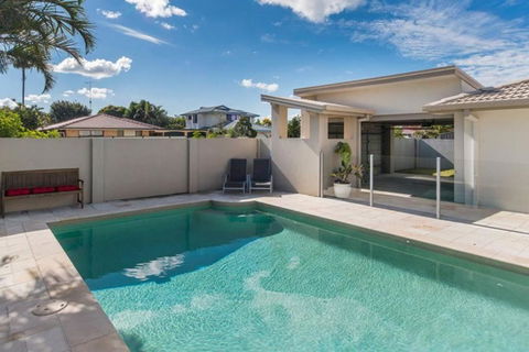 Mermaid Beach Retreat - Darwin Holiday 1