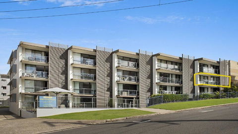 Merrima Court Unit 14 Kings Beach QLD - Darwin Holiday 2