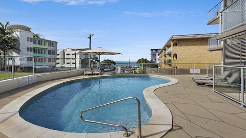 Merrima Court Unit 14 Kings Beach QLD - Darwin Holiday 3
