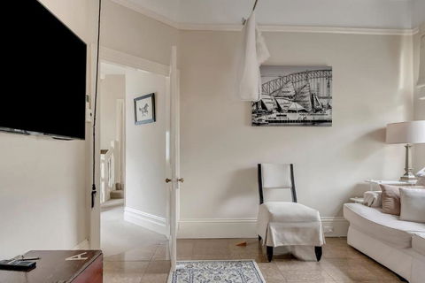 Mesmerising 3BR Home Cinema Room Spa Bath - Darwin Holiday 3