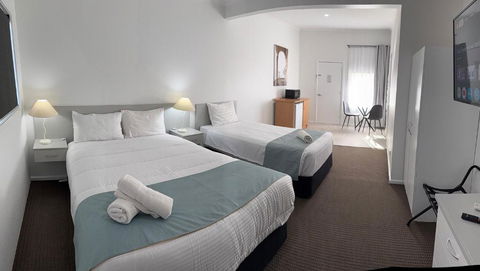 Mia Motel - Darwin Holiday 2