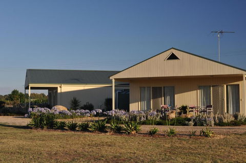 Milawa Muscat Retreat B&B - Darwin Holiday 1