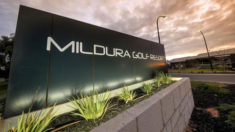 Mildura Golf Resort - Darwin Holiday 0