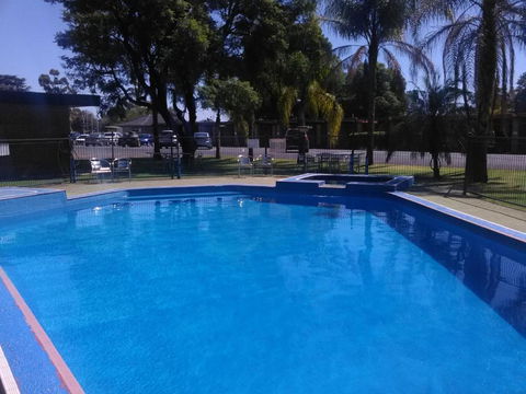Mildura Golf Resort - Darwin Holiday 1