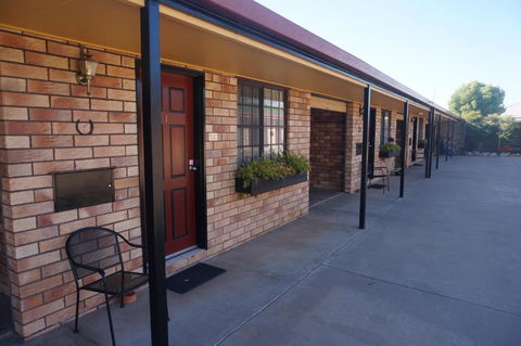 Miles Outback Motel - Darwin Holiday 0