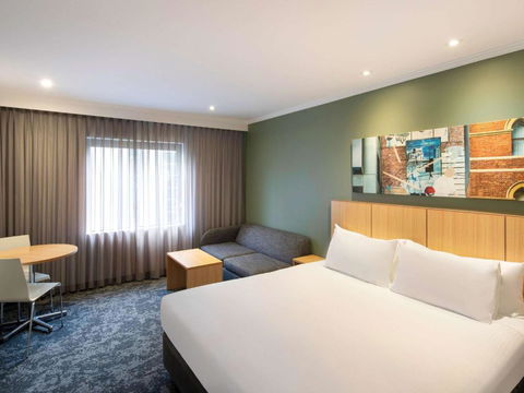 Mercure Melbourne Southbank - Darwin Holiday 3