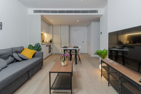 Modern 2 Bedroom Apartment Darling Square - Darwin Holiday 3