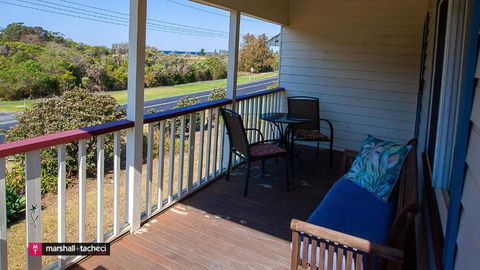 Moorhead Beach Cottage Bermagui - 60 Wallaga Lake Road - Darwin Holiday 1