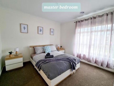 Minta Estate Berwick 4 Bedroom House, No Sharing - Darwin Holiday 1
