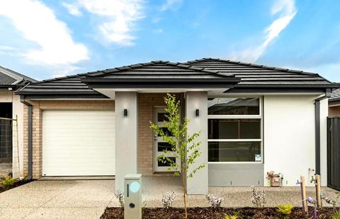Minta Estate Berwick 4 Bedroom House, No Sharing - Darwin Holiday 0