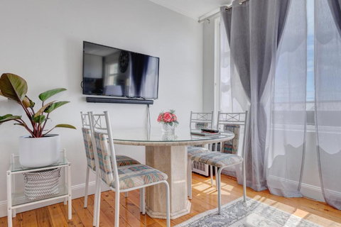 Miracle Miranda Sydney Apartment - Darwin Holiday 1