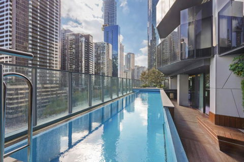 Modern 1 Bedroom Apartment In Southbank - Darwin Holiday 1