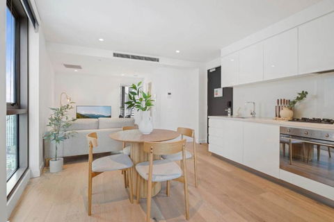 Modern 1 Bedroom Apartment In Southbank - Darwin Holiday 0