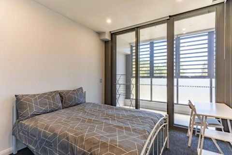 Modern 2B With Loft Bed Parking Central Mascot - Darwin Holiday 2