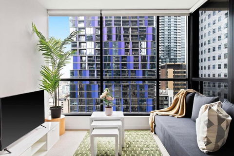 Modern 2BR Apt Next To Victoria Market City Views - Darwin Holiday 0
