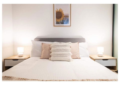 Modern 2BR In CBD With Pool And Gym - Darwin Holiday 1
