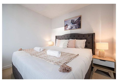 Modern 2BR In CBD With Pool And Gym - Darwin Holiday 2