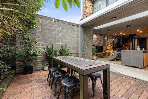 Modern & Stylish 3BR In Redfern - Darwin Holiday 3