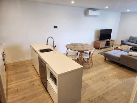Modern Apartment Airport Area - Darwin Holiday 3