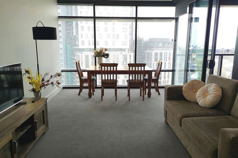 Modern Apartment+office W Parking @ Olympic Park - Darwin Holiday 1