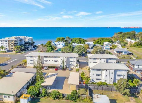 Modern Beach Apartment - Darwin Holiday 0