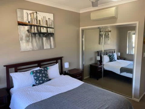 Modern Beach Apartment - Darwin Holiday 2