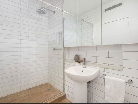 Modern Beach Oasis In Elwood Village - Darwin Holiday 3