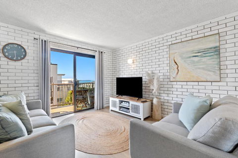 Modern 2BR Beachside Apartment - Kings Beach - Darwin Holiday 3