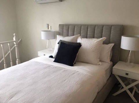 Modern Central China Town Home - Free Carpark - Darwin Holiday 2