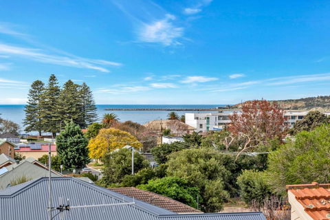 Modern Elegance 27 Breckan Ave Victor Harbor - Darwin Holiday 2