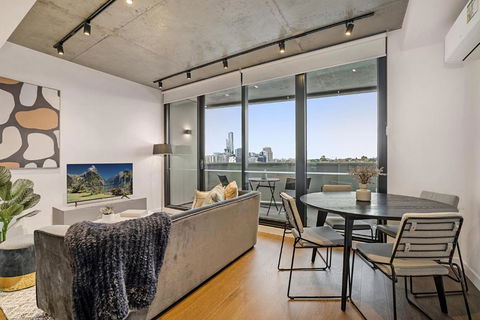Modern, Executive 1 Bedroom Apartment With Balcony - Darwin Holiday 0