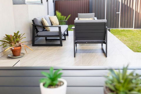 Modern Home In The Heart Of Bankstown - Darwin Holiday 2